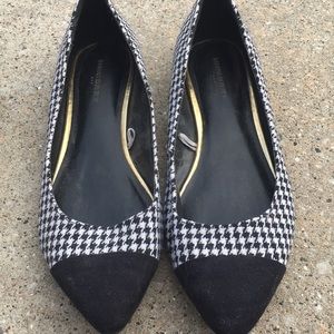 Banana Republic flats